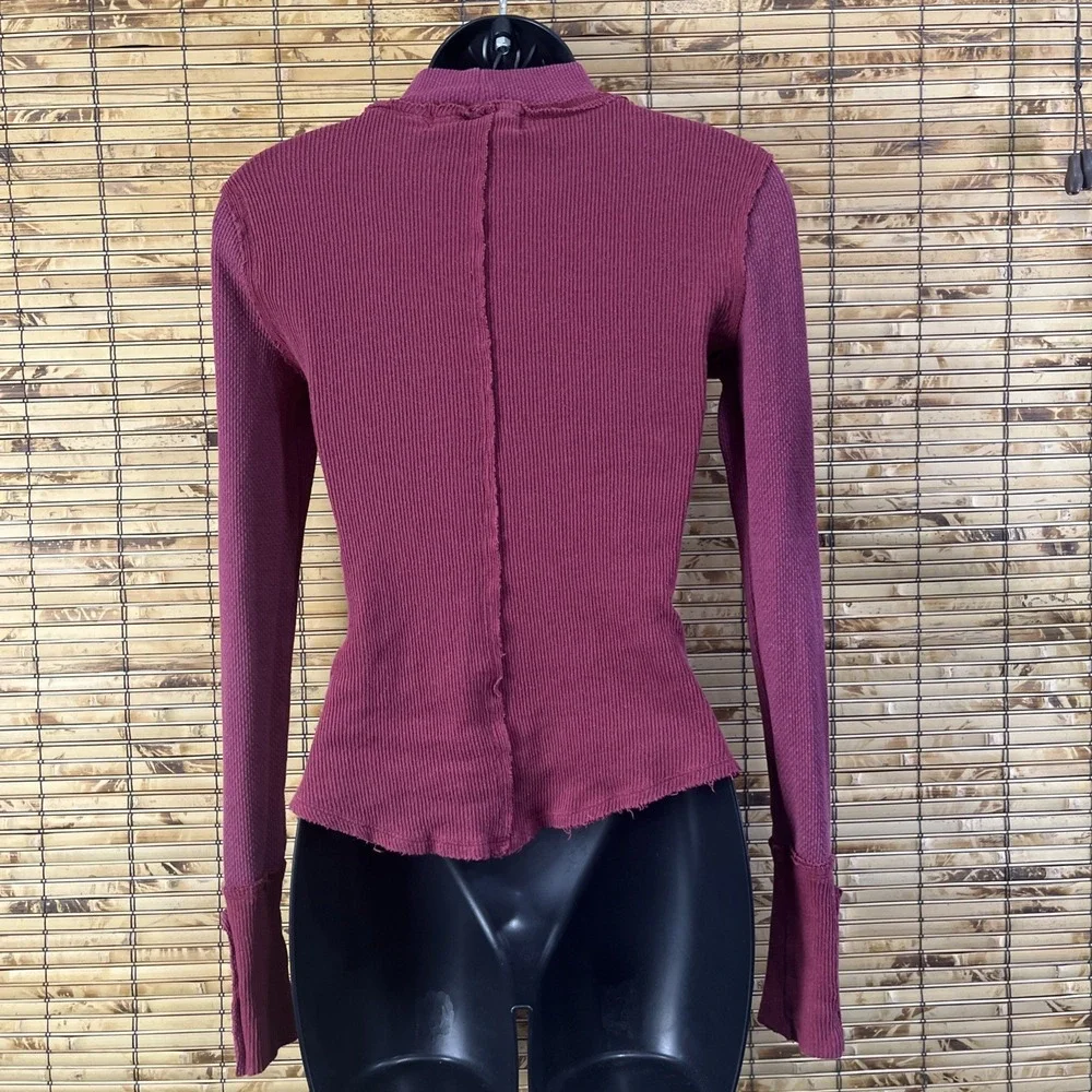 Free People We The Free Thermal Top Womens XS Berry Mock Neck Button Cuff Waffle